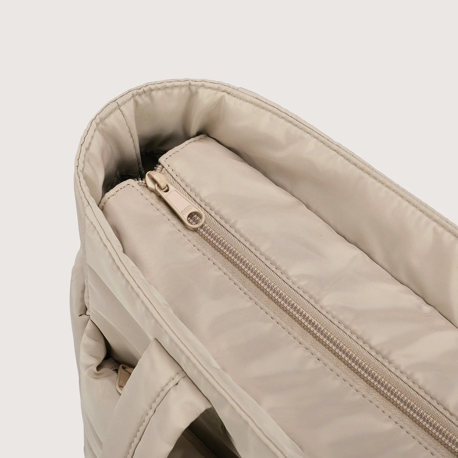 The Bubble 20L Puffy 15.6" Laptop Work Tote - Image 17