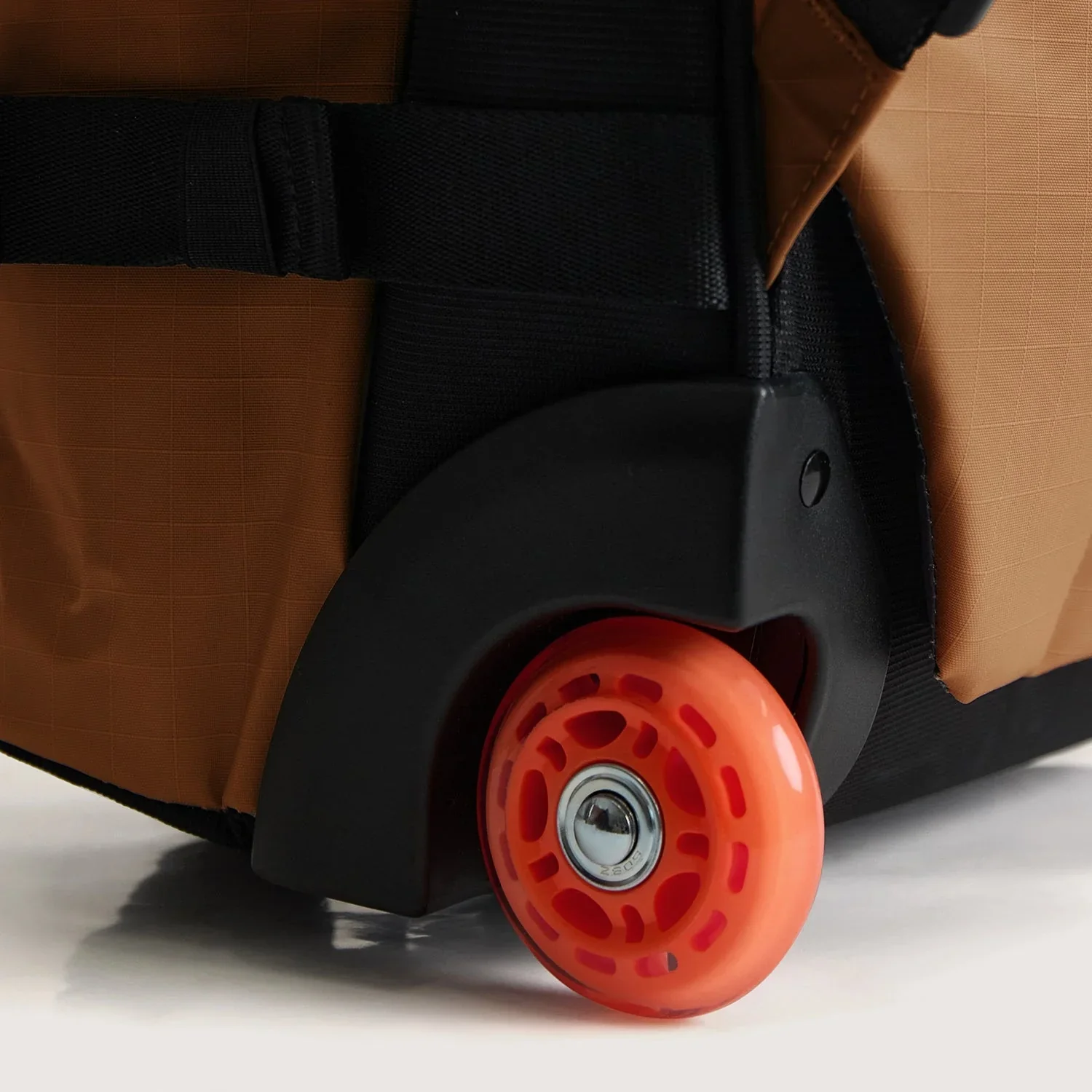Blast Pro 43L Roller Backpack - Image 28
