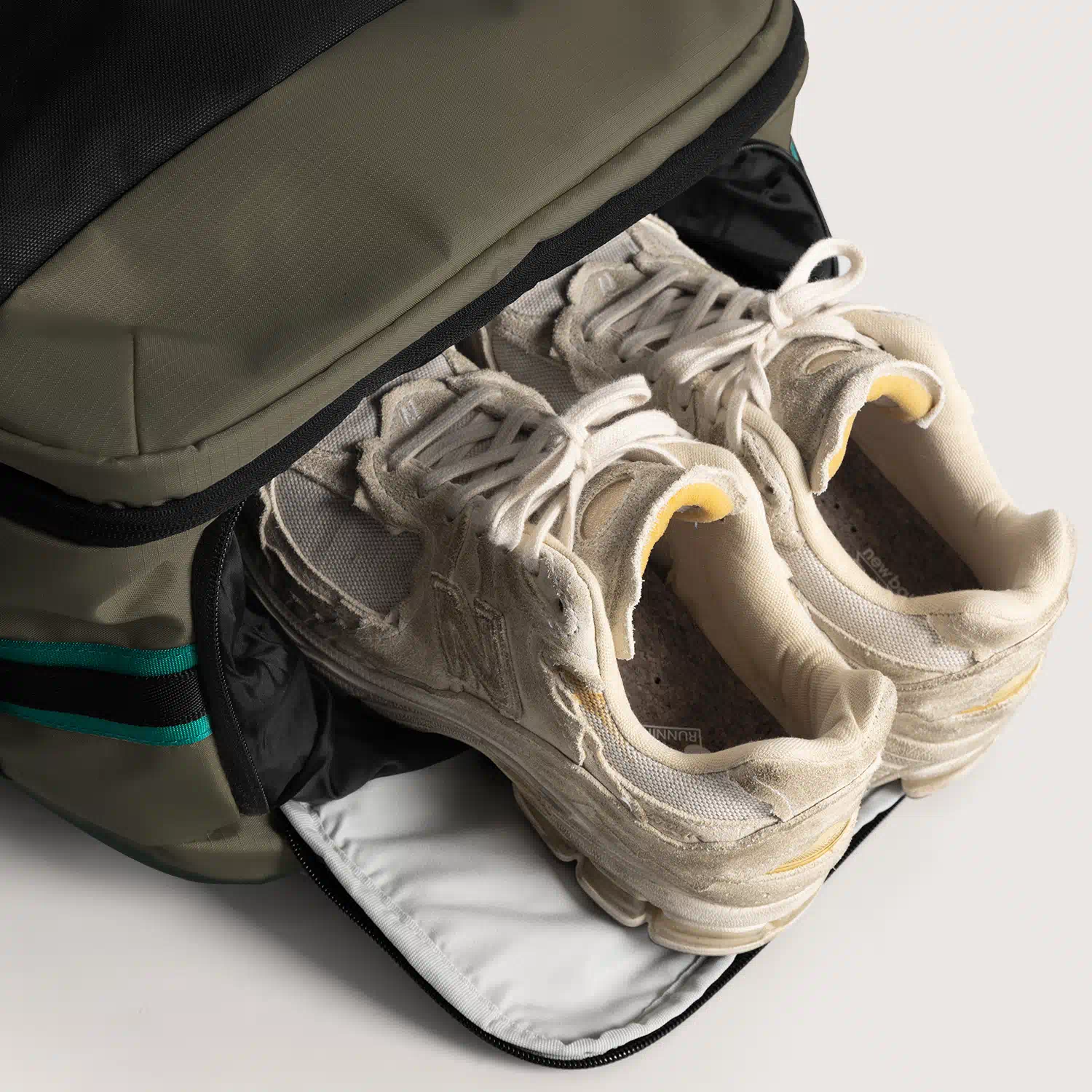 Blast Pro 40L Travel Backpack - Image 96