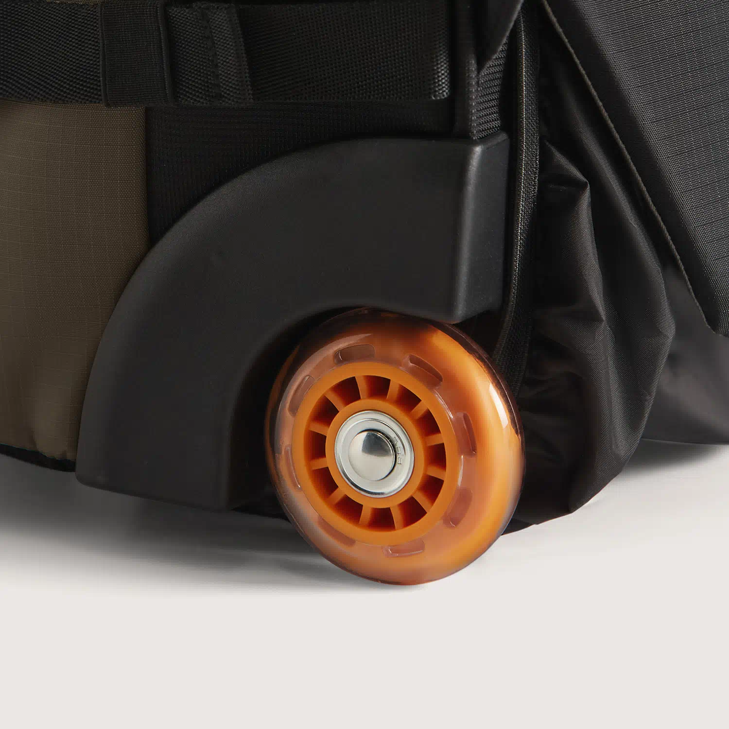 Blast 43L Roller Backpack - Image 41