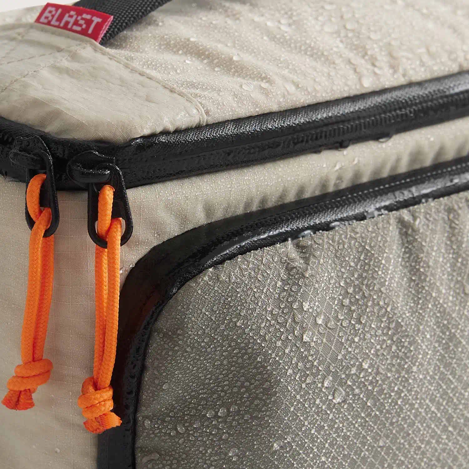 Blast 4.5L Hanging Toiletry Bag - Image 13
