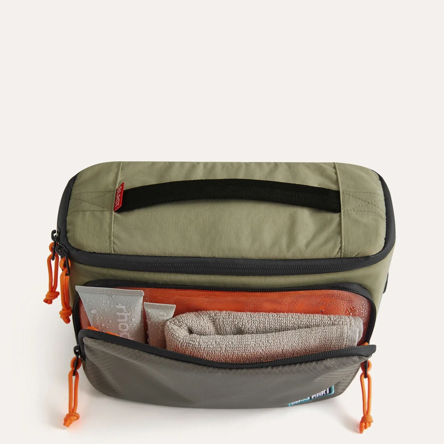 Blast 4.5L Hanging Toiletry Bag - Image 27