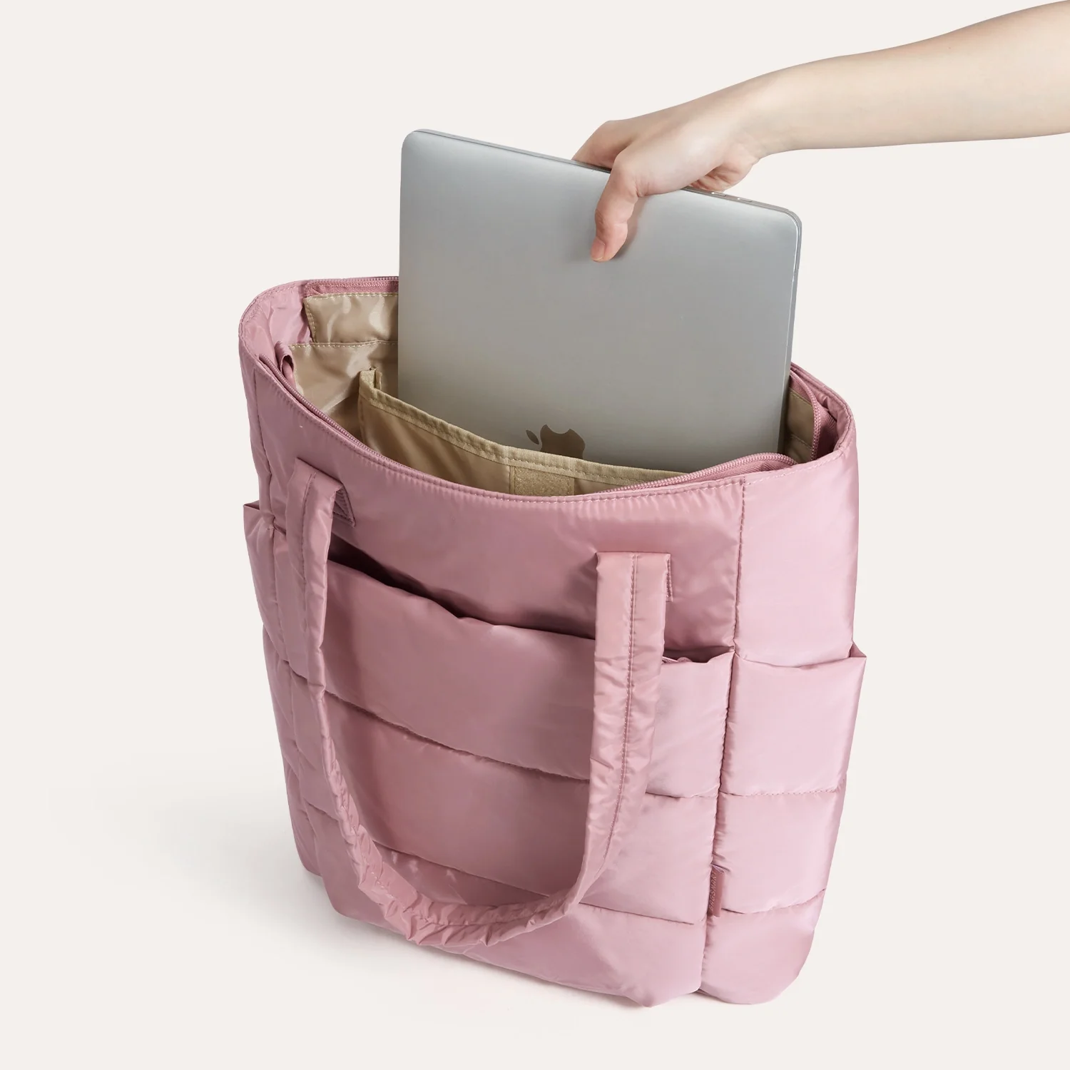 Bubble 21L Puffy Tote - Image 47