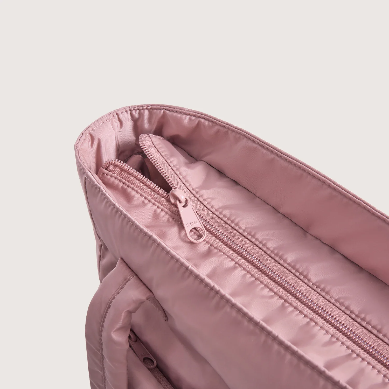 Bubble 21L Puffy Tote - Image 52