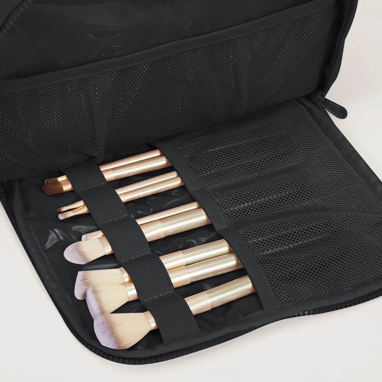 Crush Versatile Toiletry Bag - Image 39