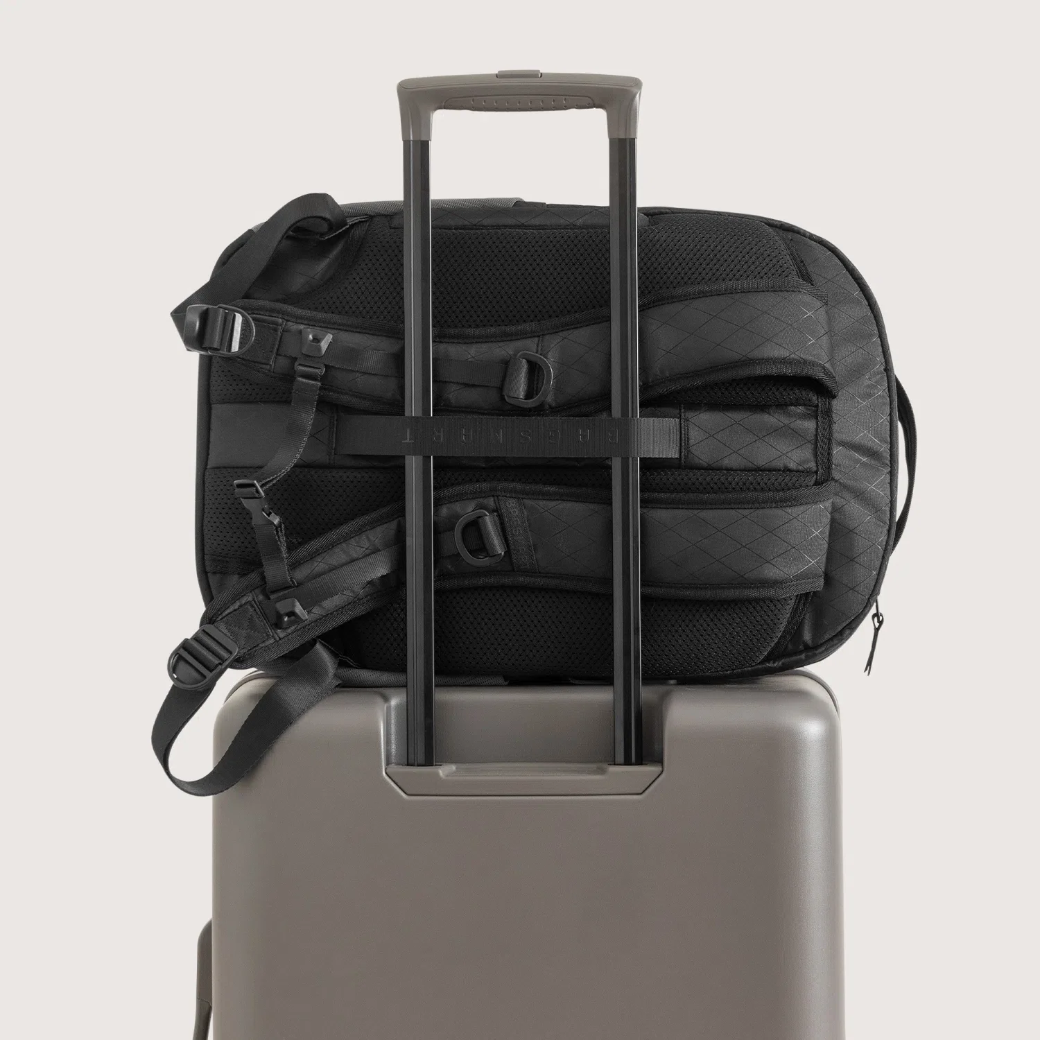Dense 40L Travel Pack - Image 11