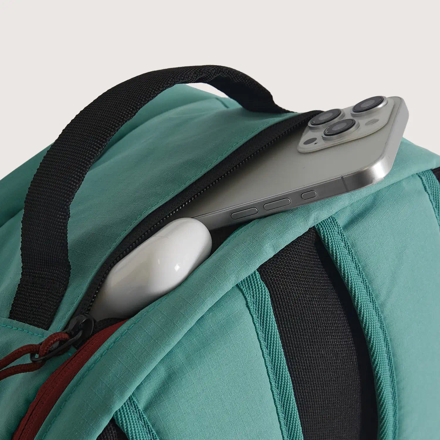 Focus 15.6" Laptop Backpack - Image 40