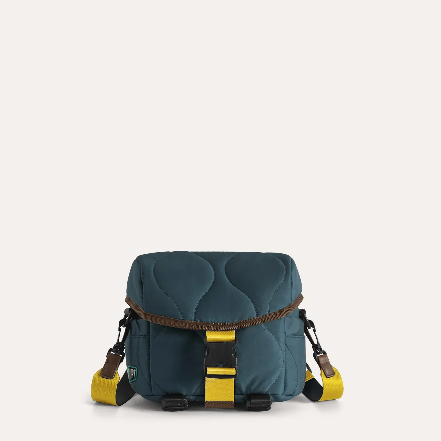 Paz 4L Camera Sling - Image 35