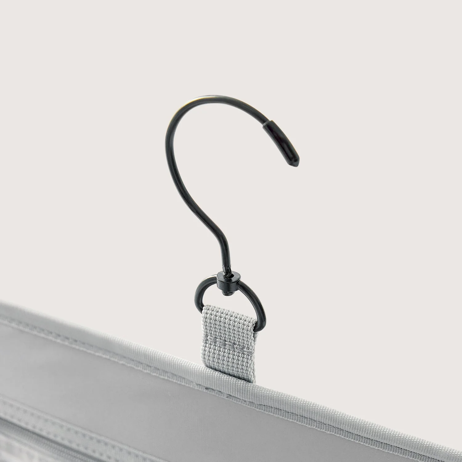 (free gift) Paz Hanging Toiletry Bag - Image 12