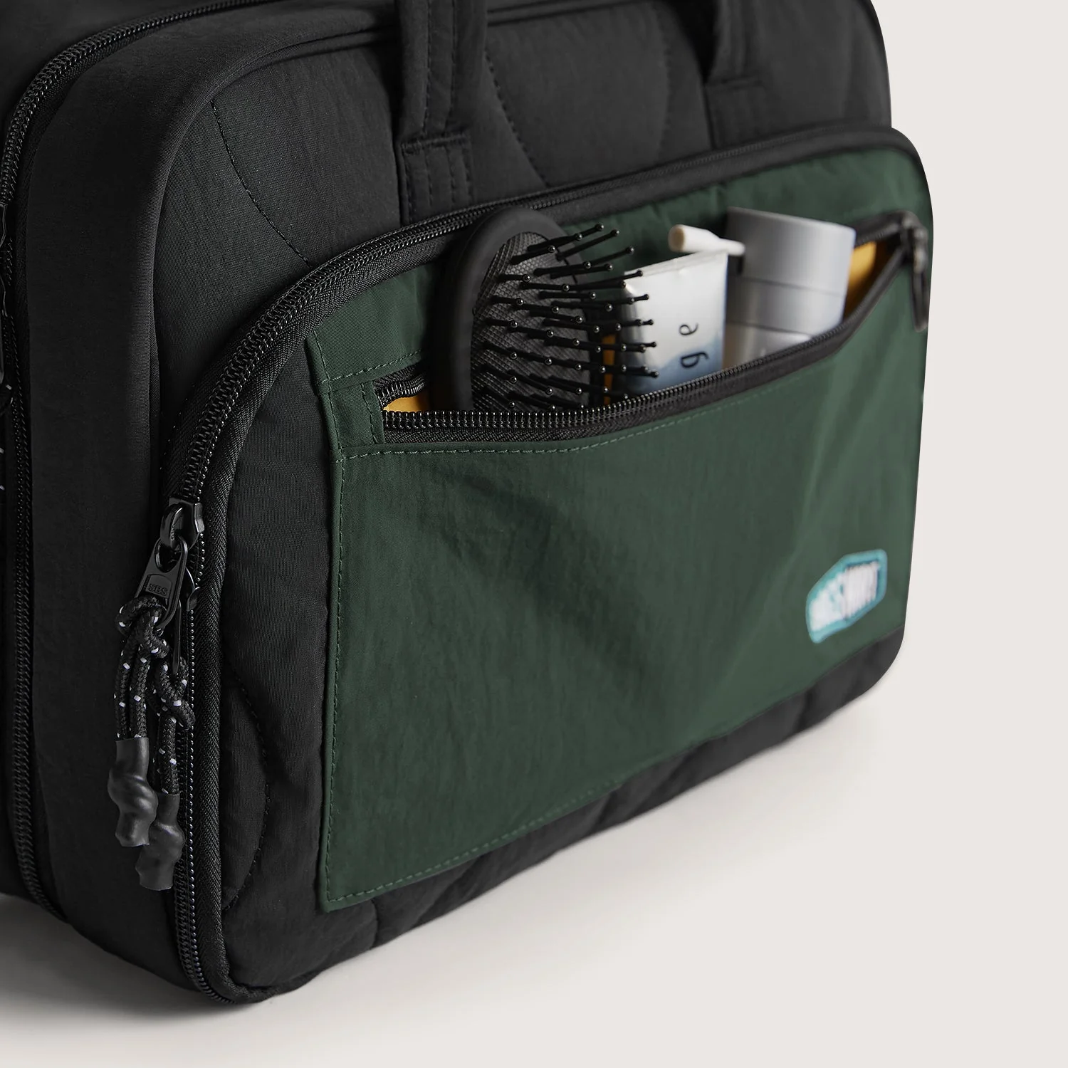 (free gift) Paz Hanging Toiletry Bag - Image 38