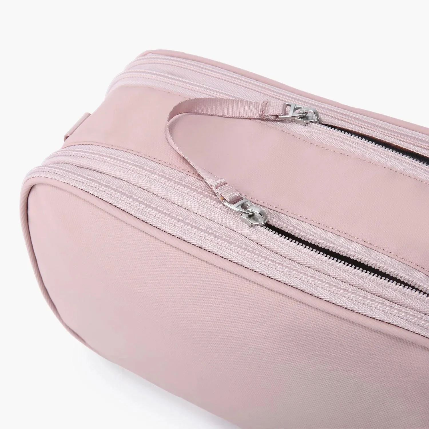 On-road Toiletry Bag - Image 8