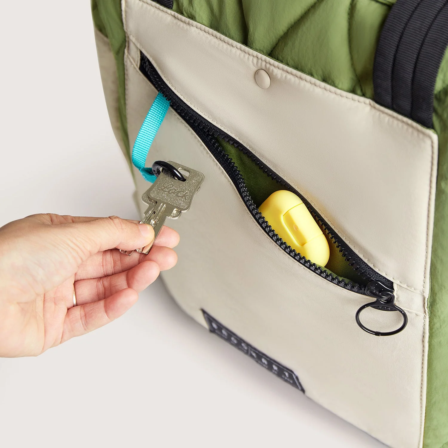 Paz 23L Tote - Image 8