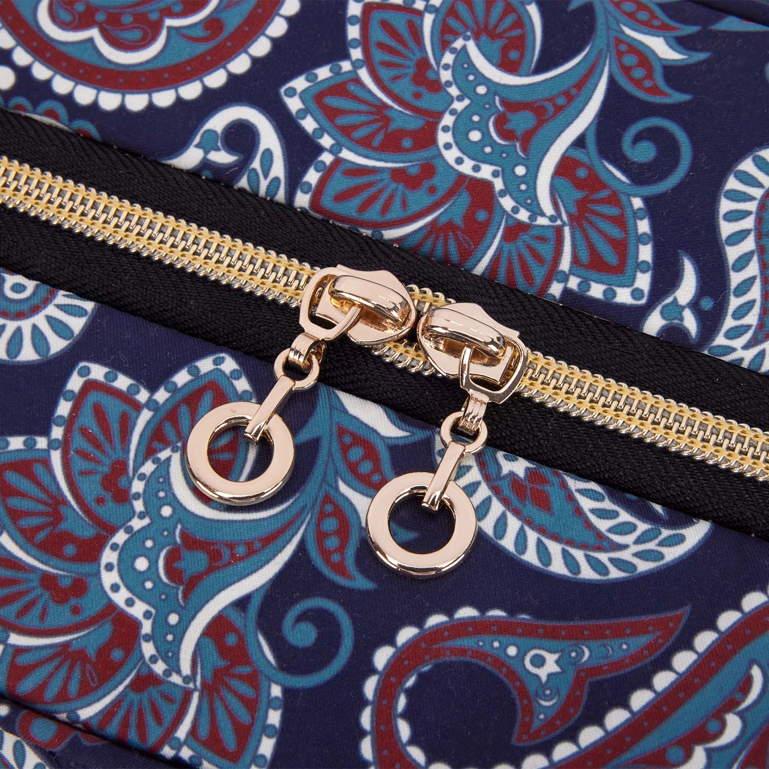 The Space Saver Hanging Toiletry Bag - Image 88