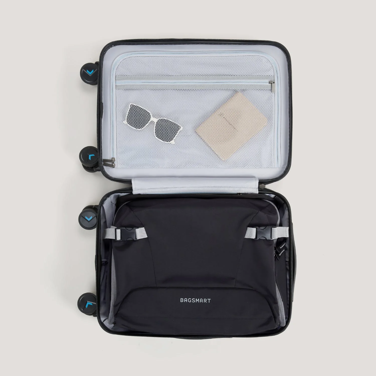 Travel Ease Portable Closet Carry On Hanging Packing Cubes - Image 3