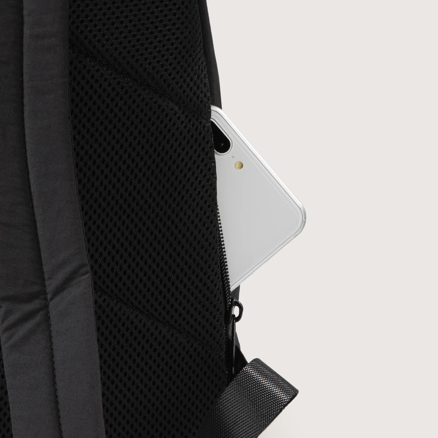 Zoraesque 13.3 Inch Featherlight Backpack - Image 30